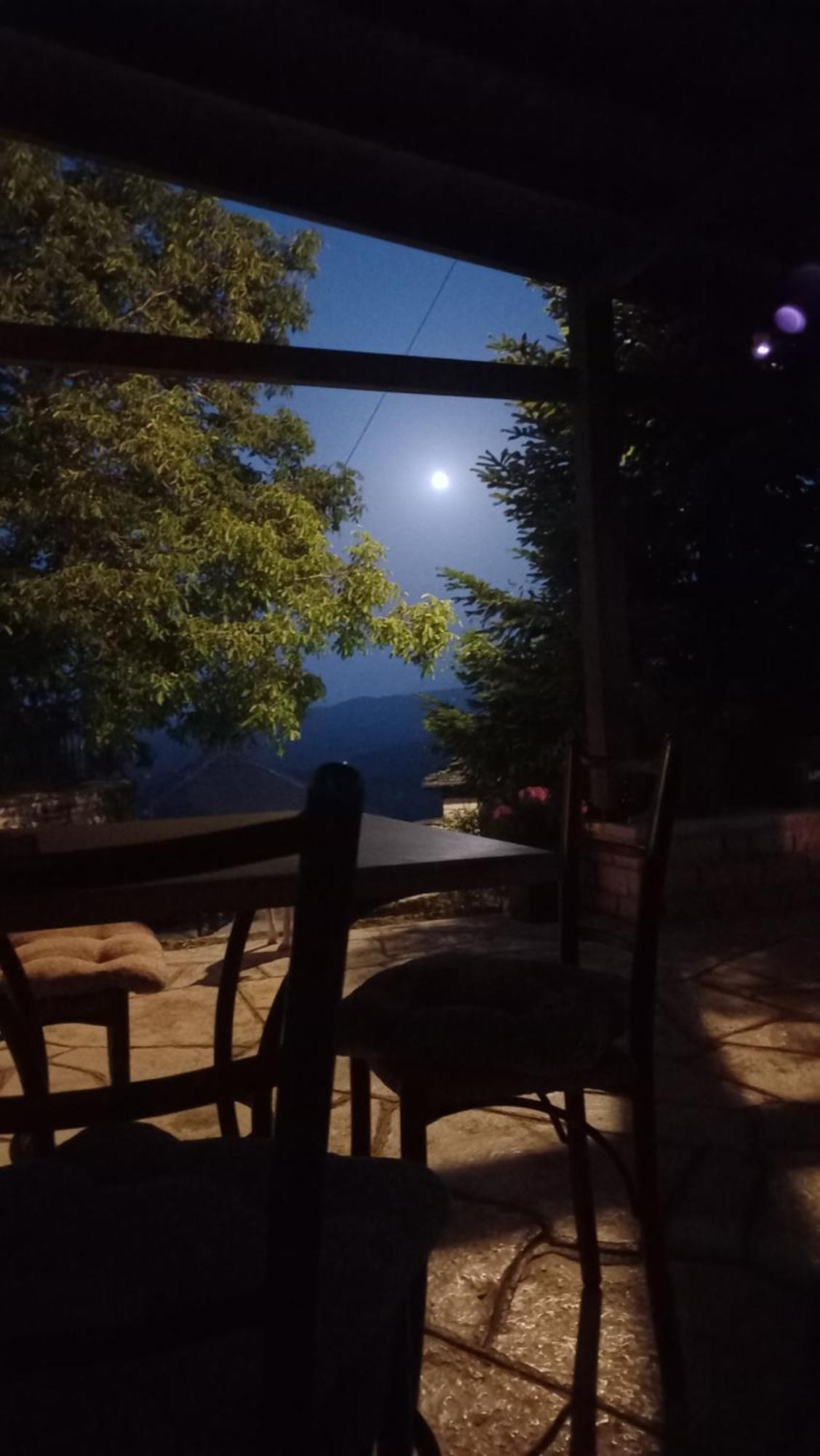 ויצה Guesthouse Selini מראה חיצוני תמונה